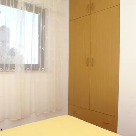 Apartment 1128b