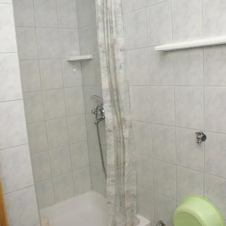 1128b *